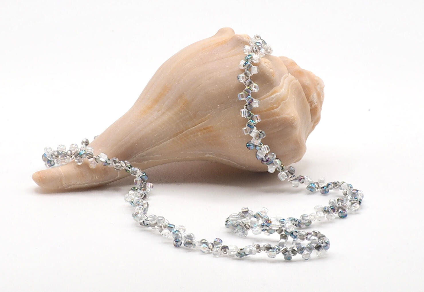 Bead necklace
